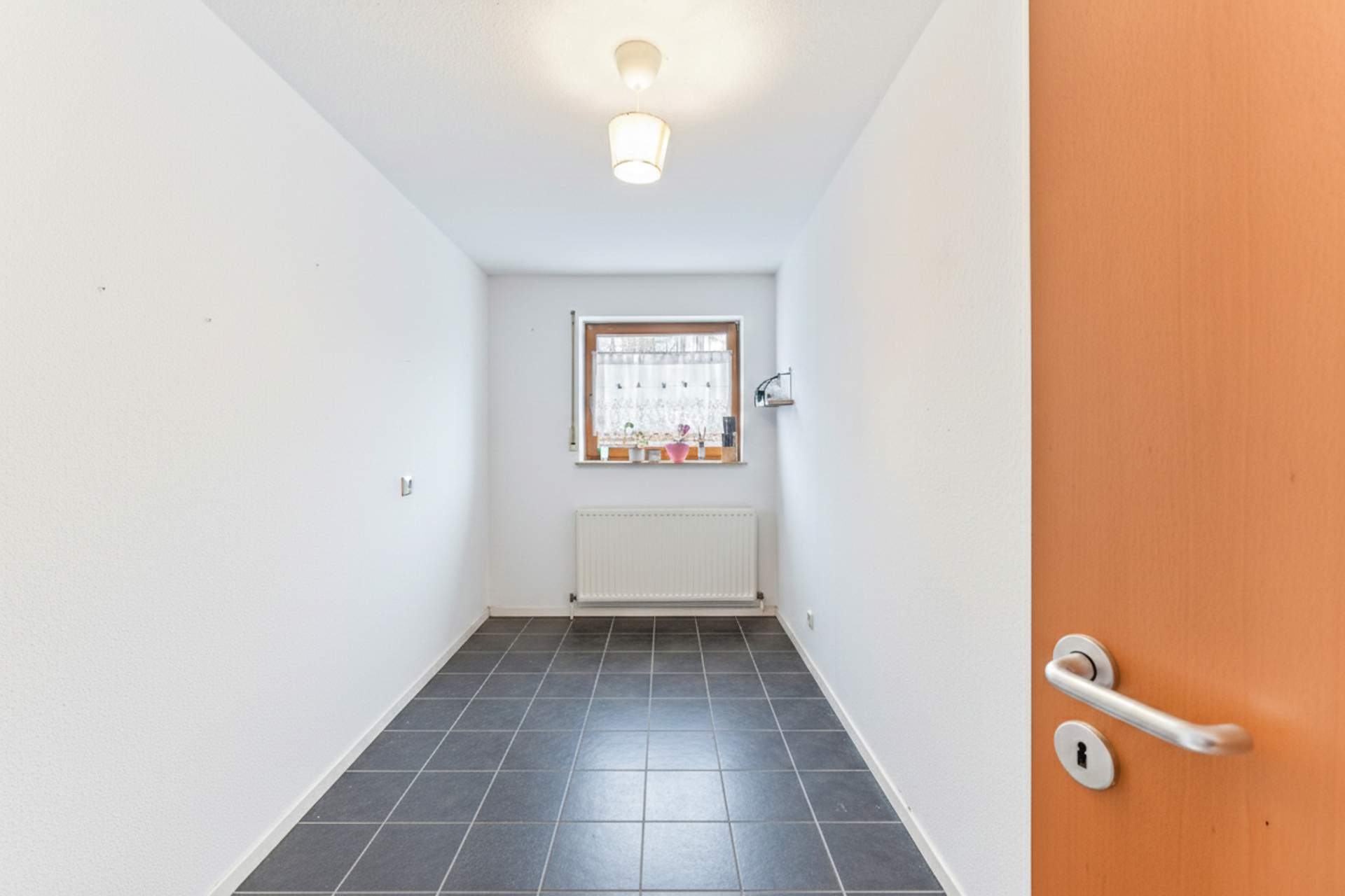 Familienfreundliche 4-Zimmer-Wohnung mit Tiefgaragenstellplatz - Bild 7