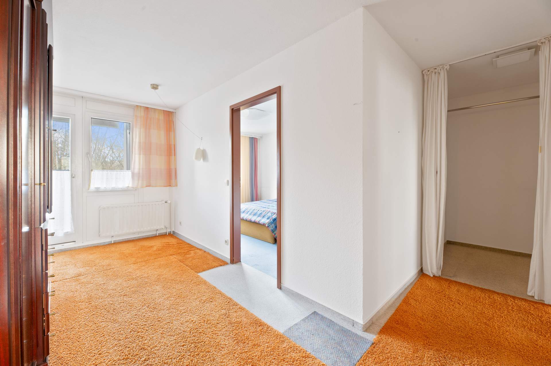 3-Zimmer Etagenwohnung mit TG-Stellplatz und TOP U-Bahn Anbindung - Bild 3