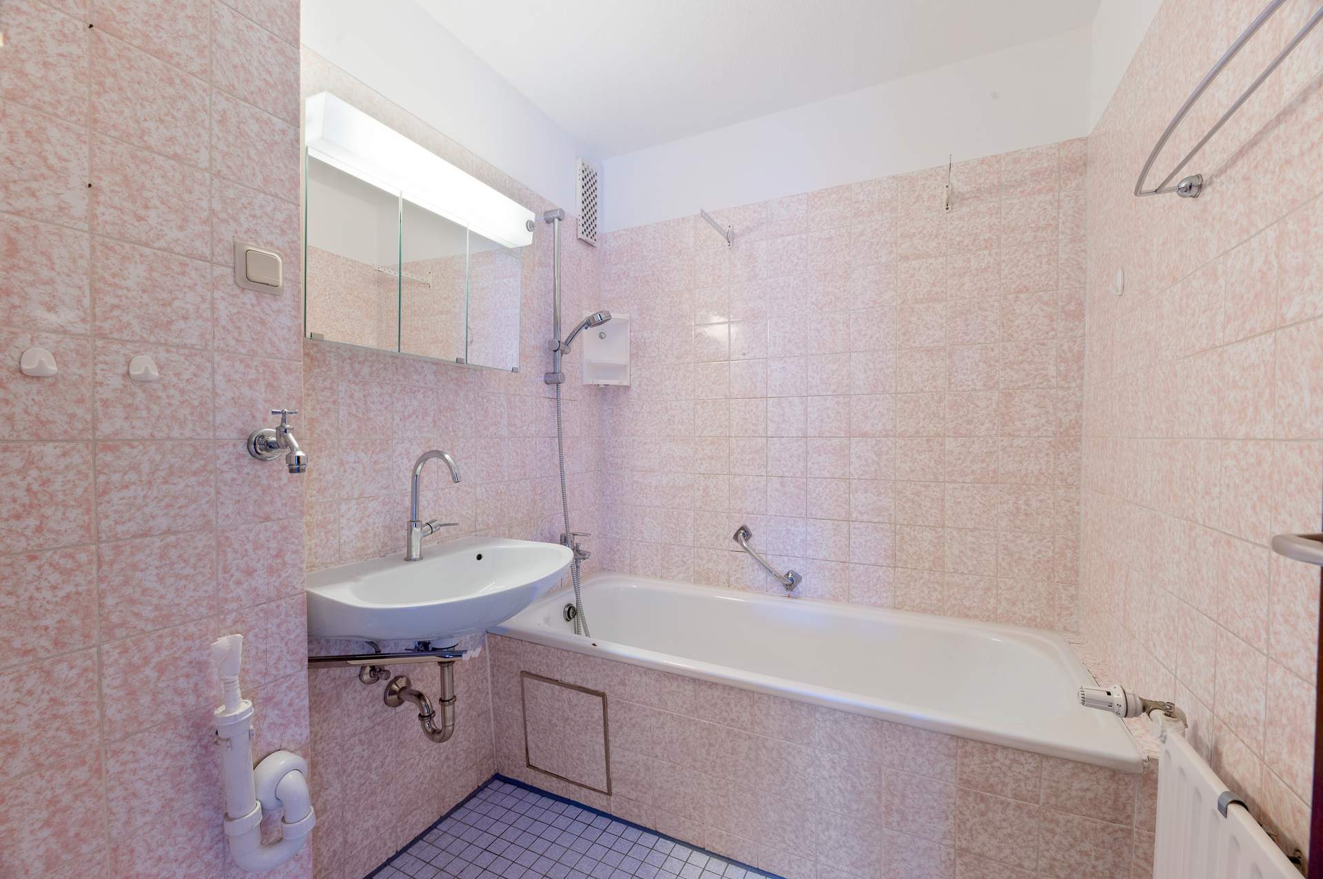 3-Zimmer Etagenwohnung mit TG-Stellplatz und TOP U-Bahn Anbindung - Bild 5