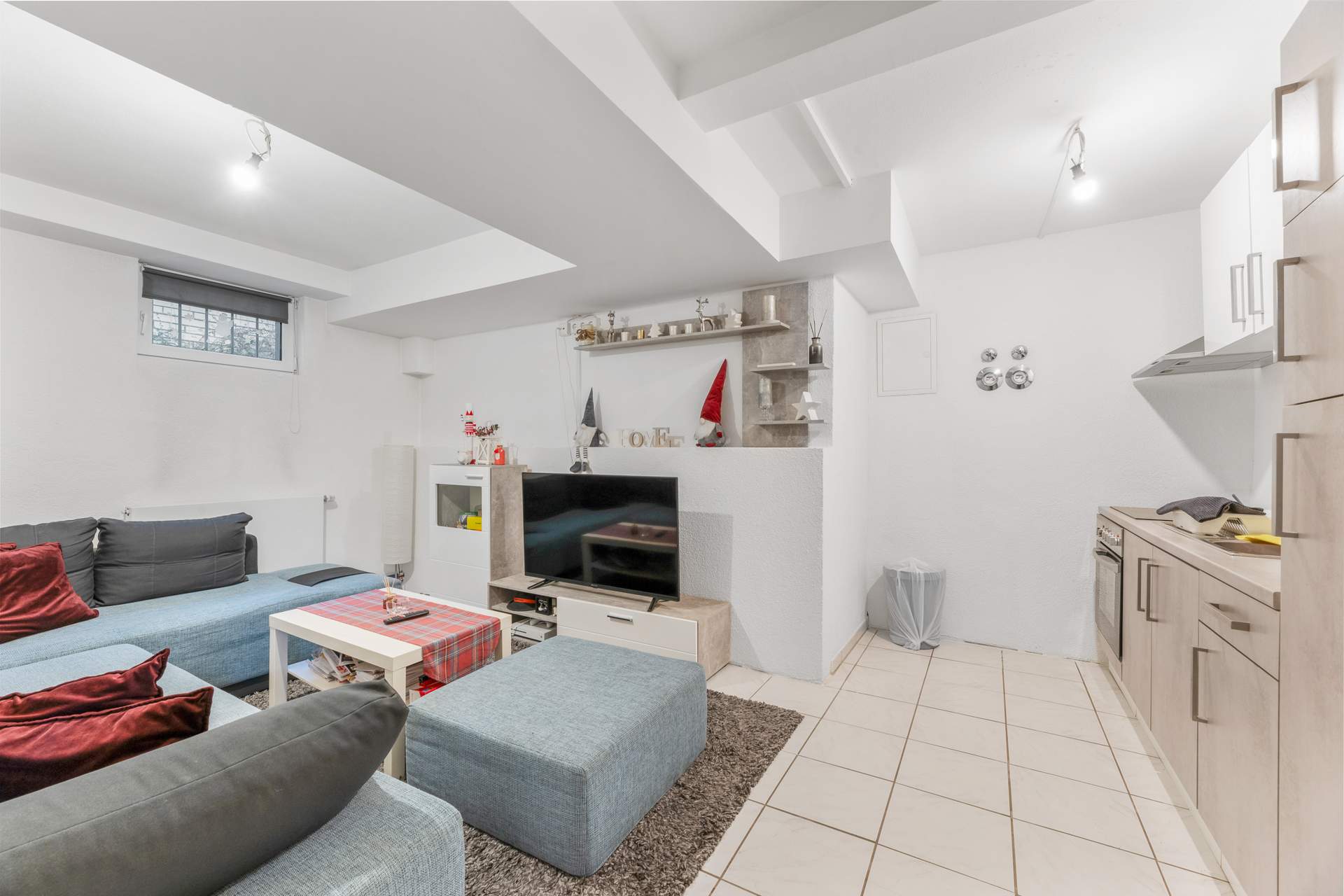 Großzügige Wohnung mit Garten & Doppelgarage – inklusive zwei Apartments! - Bild 11