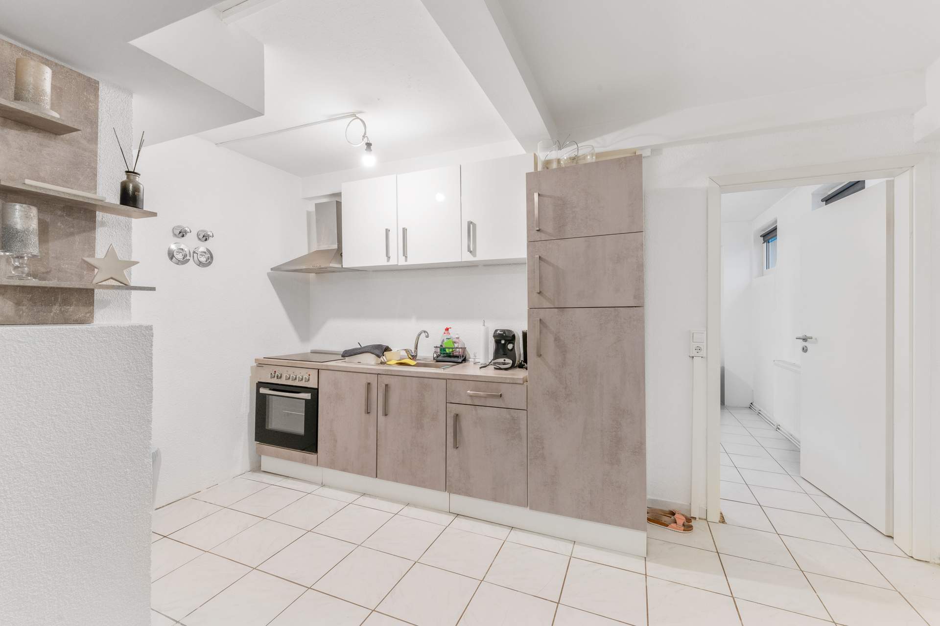 Großzügige Wohnung mit Garten & Doppelgarage – inklusive zwei Apartments! - Bild 13