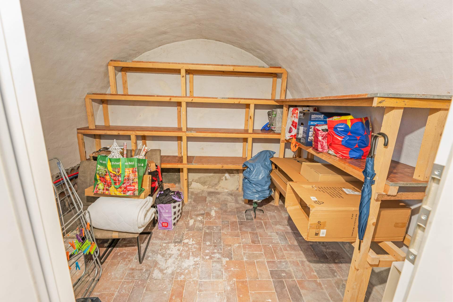 Großzügige Wohnung mit Garten & Doppelgarage – inklusive zwei Apartments! - Bild 16