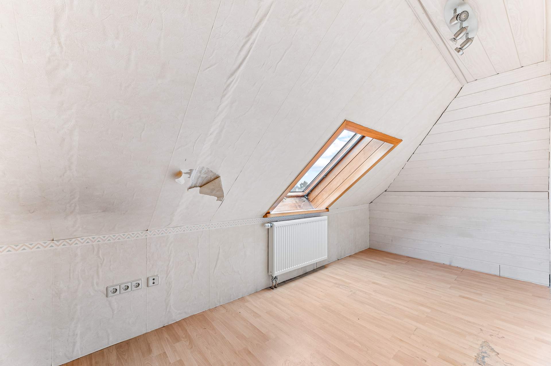 Dreifamilienhaus mit Entwicklungspotenzial in zentraler Lage von Reutlingen - Bild 22