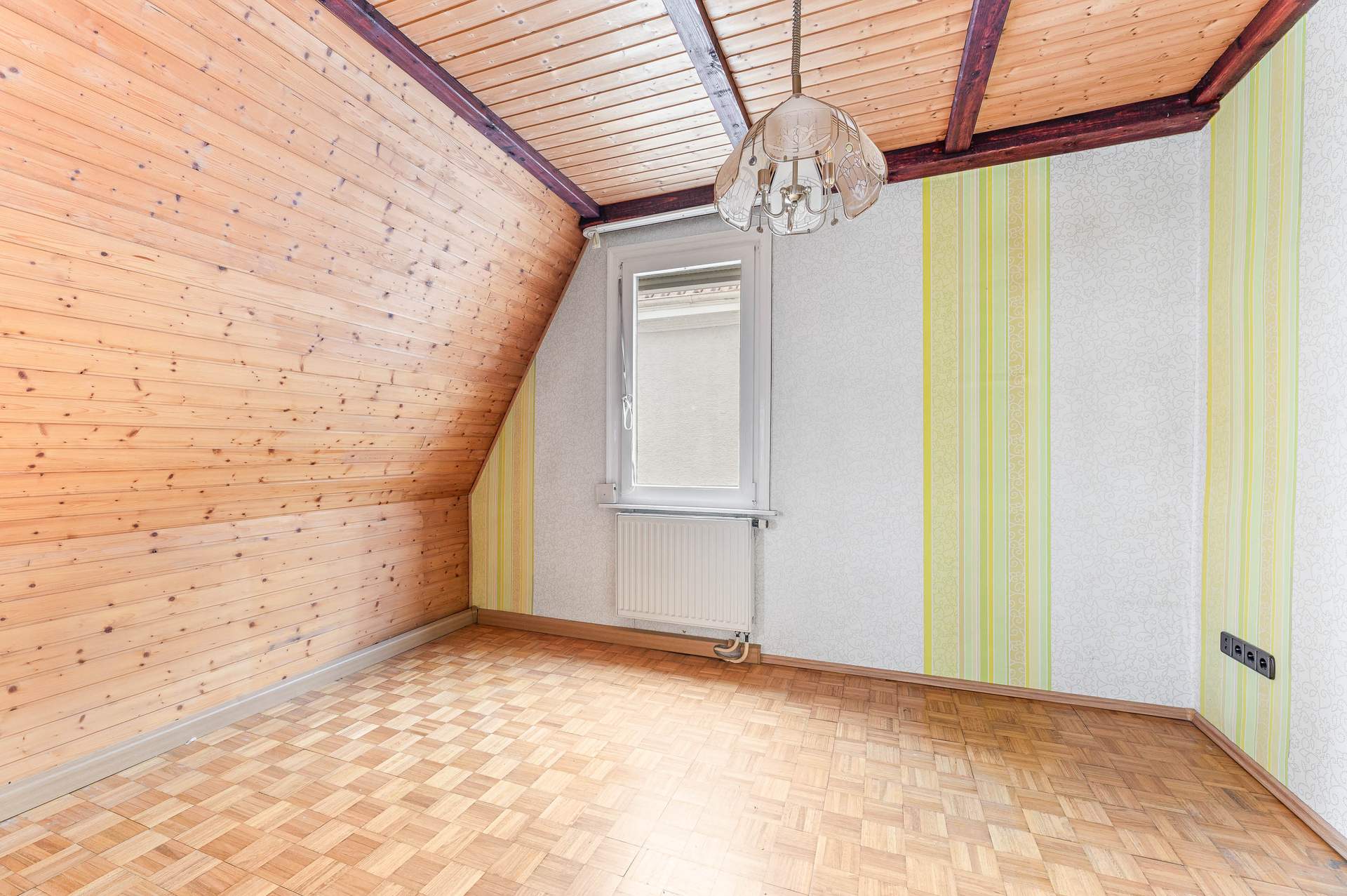 Dreifamilienhaus mit Entwicklungspotenzial in zentraler Lage von Reutlingen - Bild 16