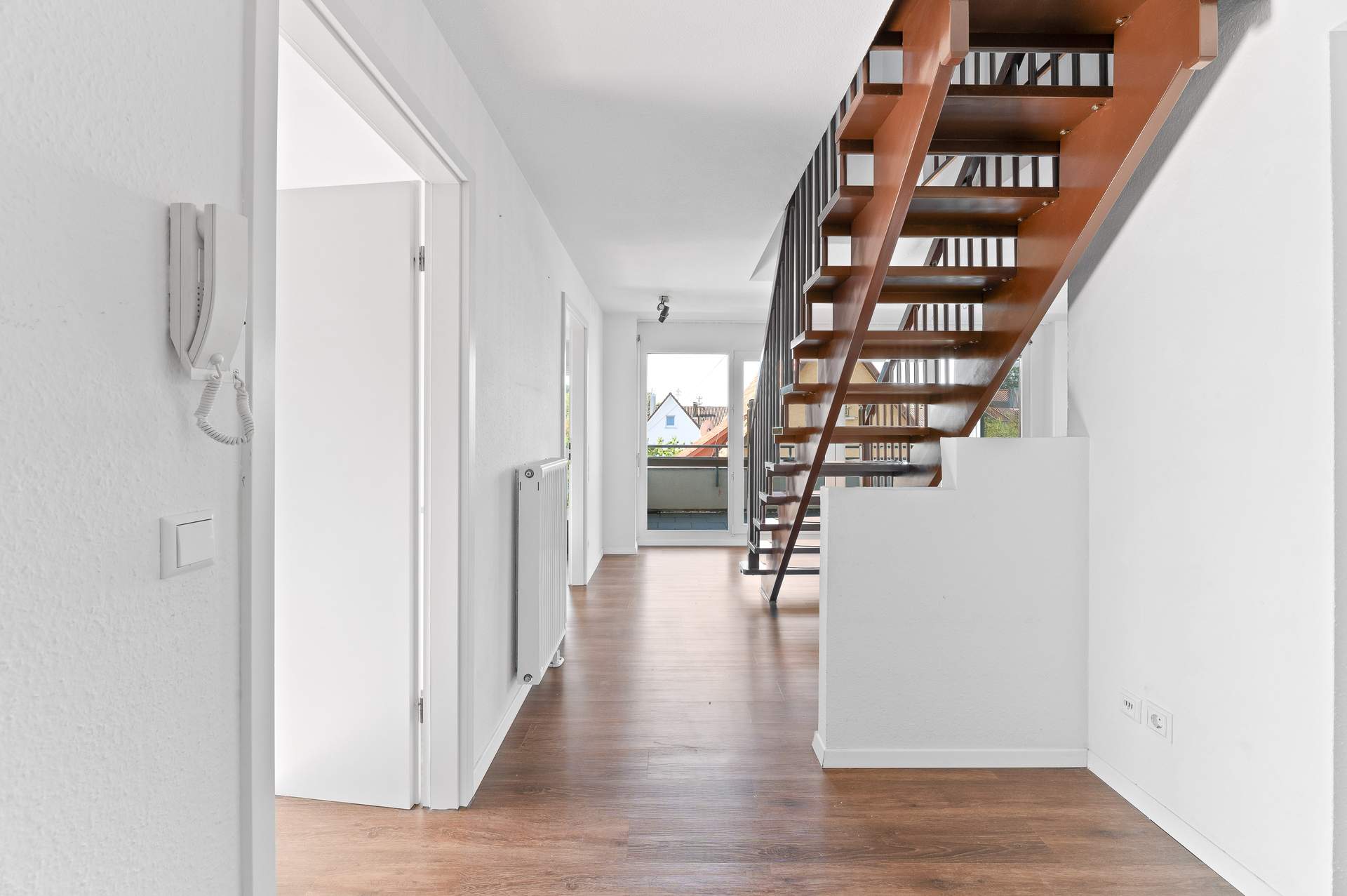 Attraktive 4-Zimmer-Maisonettewohnung in zentraler Lage von Wendlingen - Bild 2