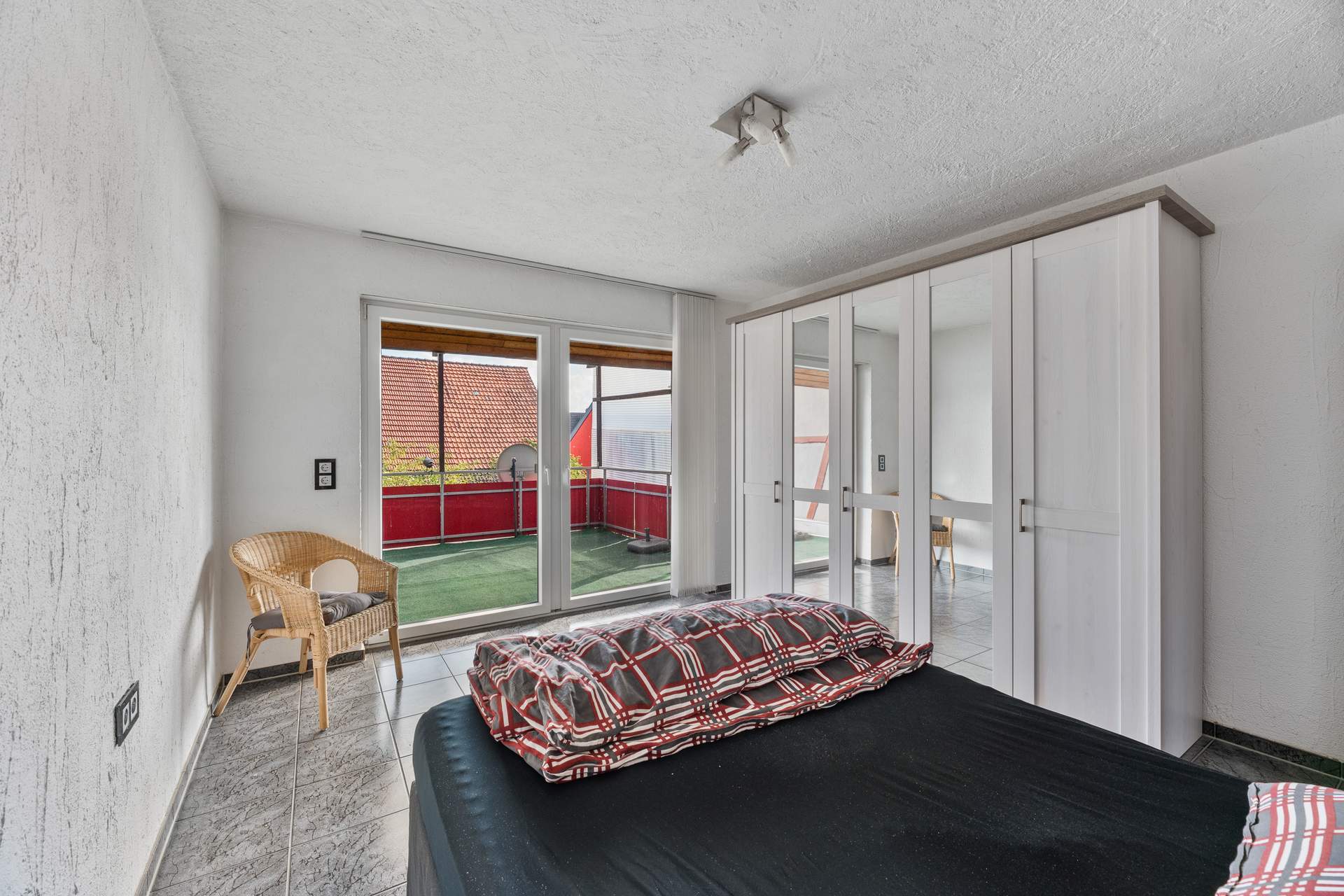 Familiäre Doppelhaushälfte in Altdorf – einziehen und wohlfühlen! - Bild 12