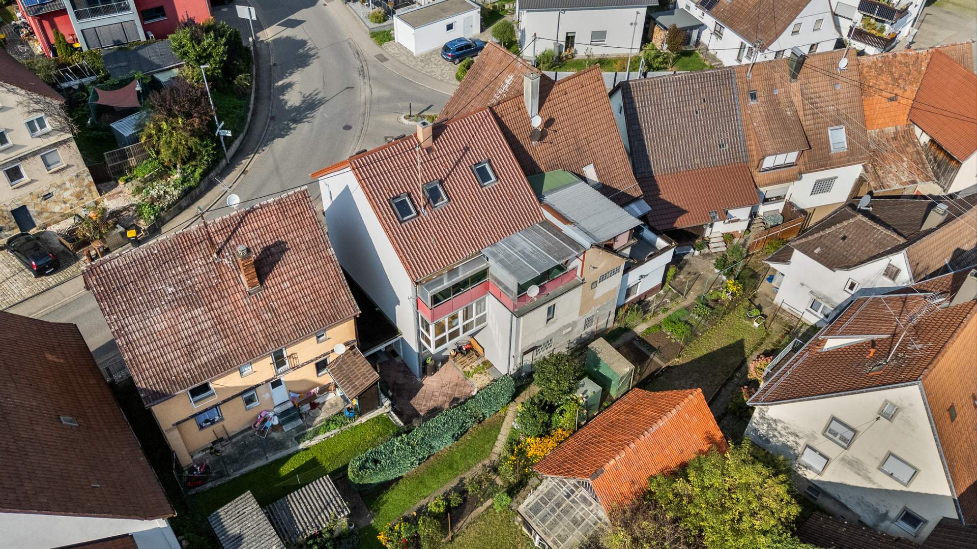 Familiäre Doppelhaushälfte in Altdorf – einziehen und wohlfühlen! - Bild 2