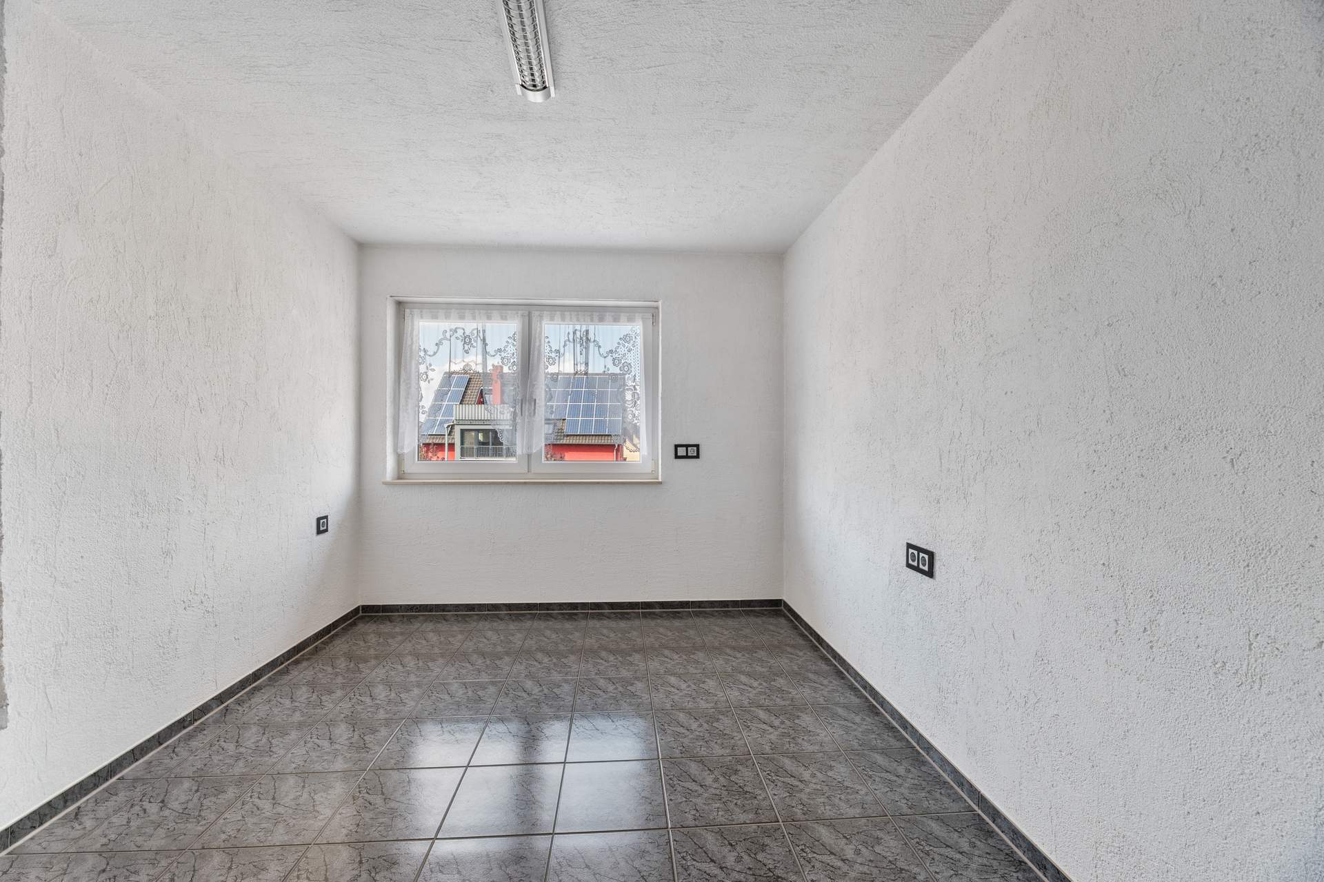 Familiäre Doppelhaushälfte in Altdorf – einziehen und wohlfühlen! - Bild 13