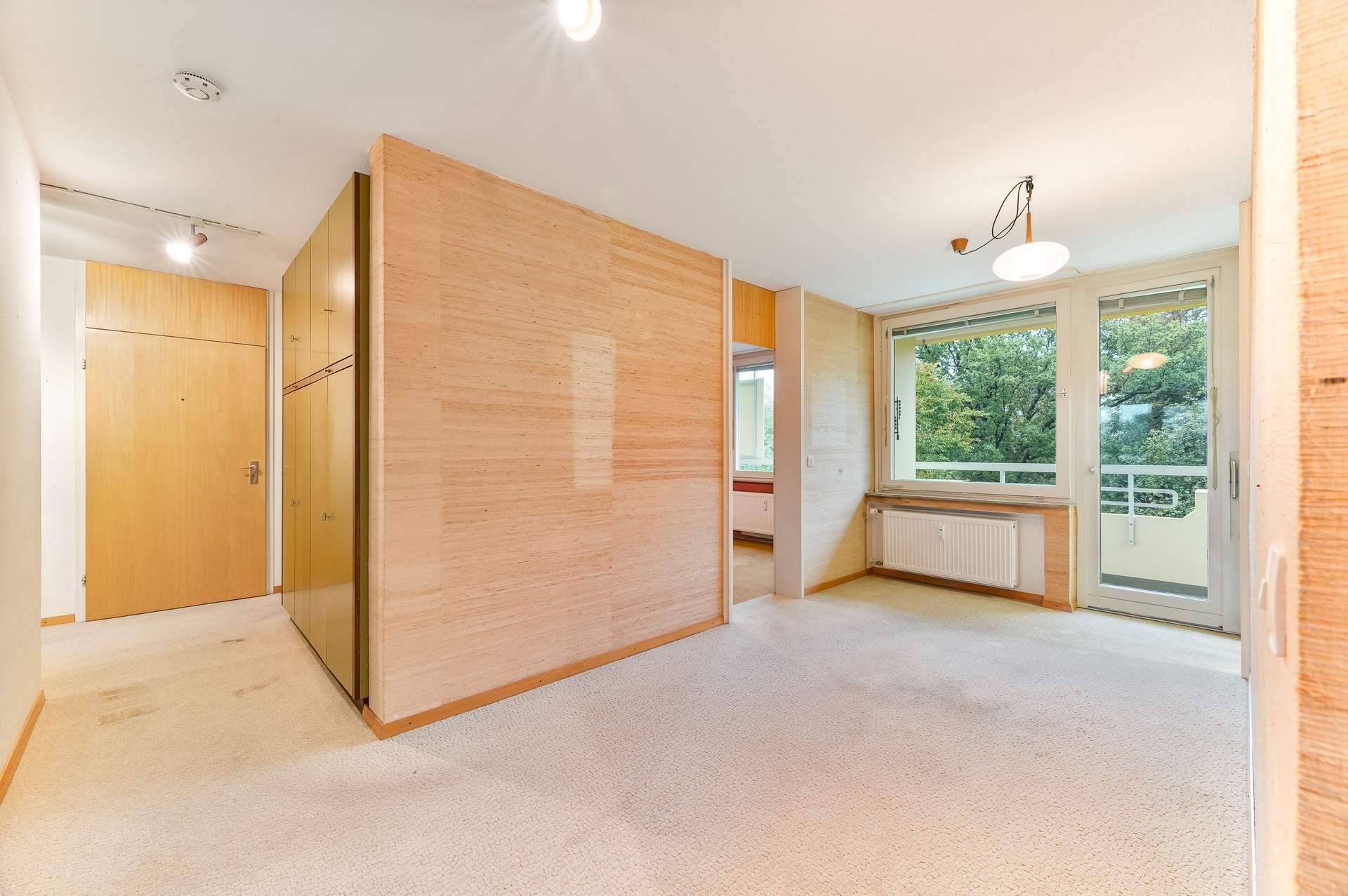 Viel Platz mit Weitblick – 4,5-Zimmer-Wohnung mit zwei Balkonen und Garage - Bild 3