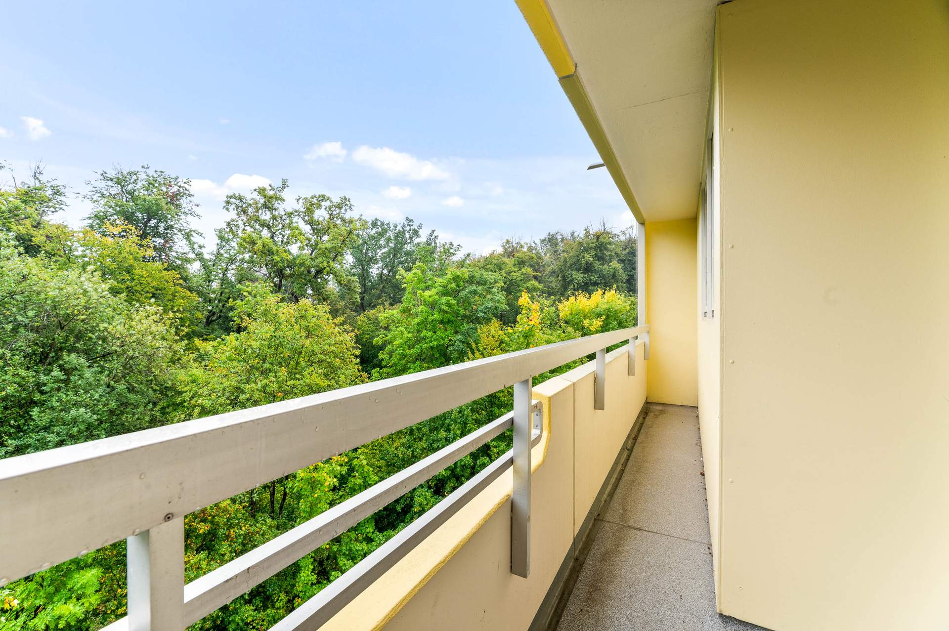 Viel Platz mit Weitblick – 4,5-Zimmer-Wohnung mit zwei Balkonen und Garage - Bild 18