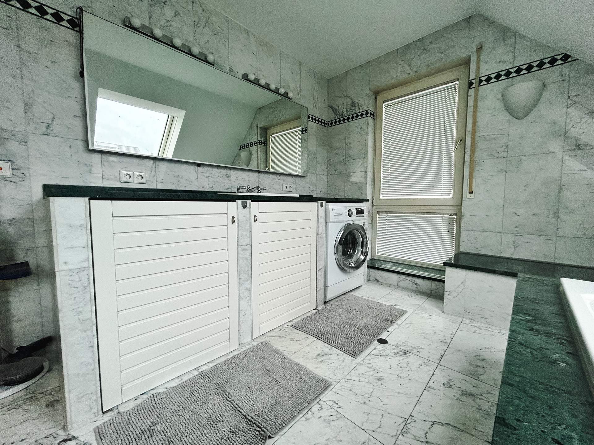 *Provisionsfrei* Wunderschöne Maisonettewohnung mit Blick über Nürtingen - Bild 4