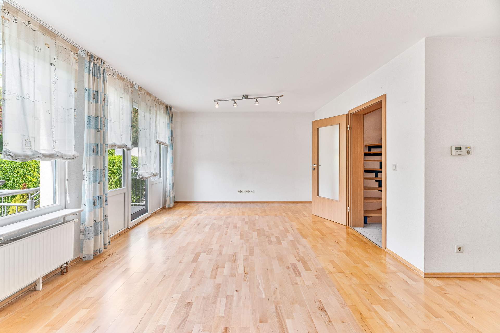 Reihenmittelhaus in ruhiger Ortsrandlage – mit Garten, Garage und viel Platz für die Familie! - Bild 6