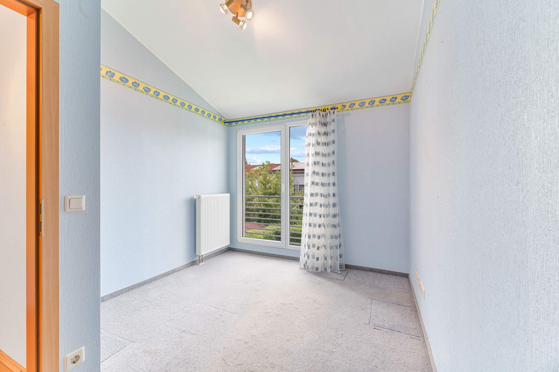 Reihenmittelhaus in ruhiger Ortsrandlage – mit Garten, Garage und viel Platz für die Familie! - Bild 12