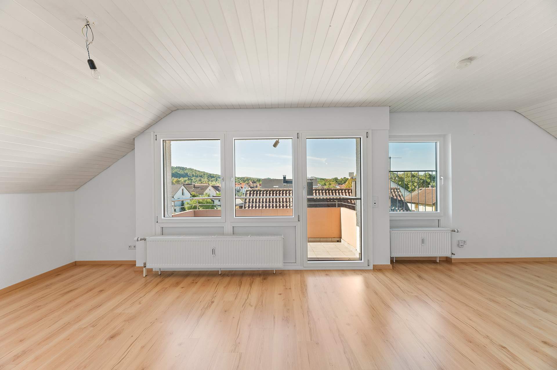 Exklusive 3-Zimmer-Wohnung mit Blick auf die Burg Hohen Neuffen - Bild 9