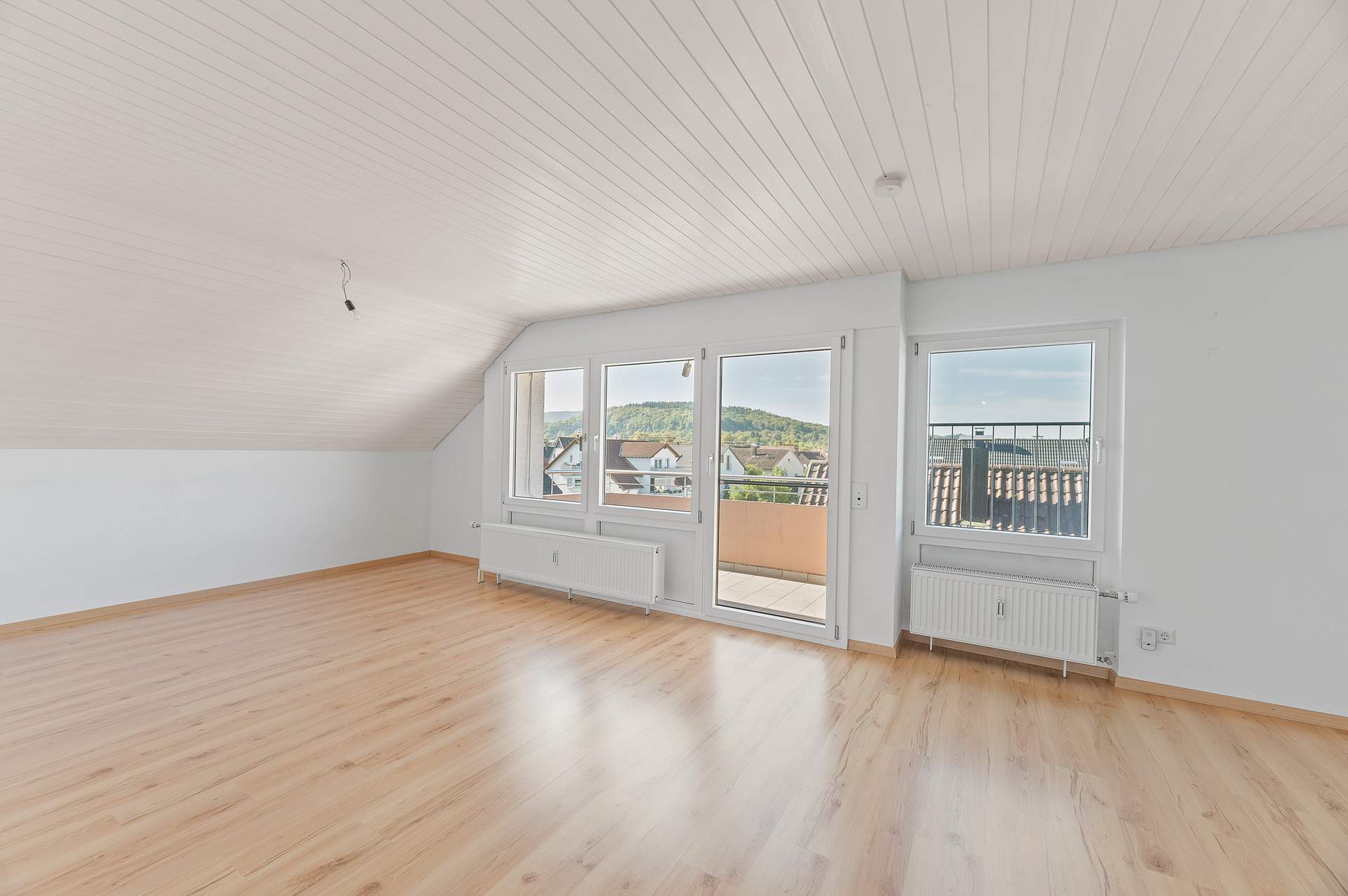 Exklusive 3-Zimmer-Wohnung mit Blick auf die Burg Hohen Neuffen - Bild 10