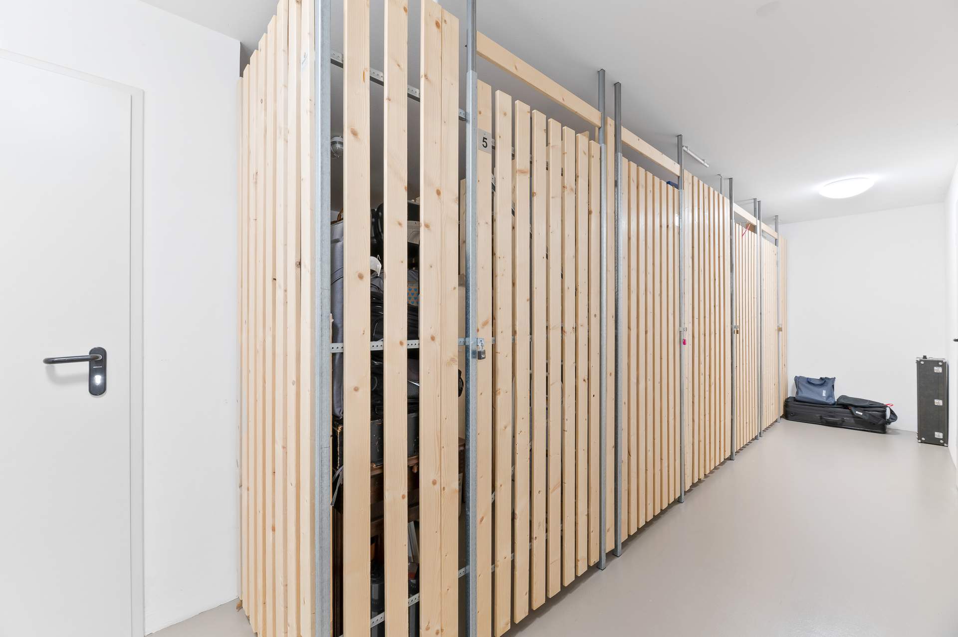 Luxus über den Dächern: 4,5-Zimmer-Dachgeschosswohnung mit 360°-Panoramablick in Schömberg! - Bild 19