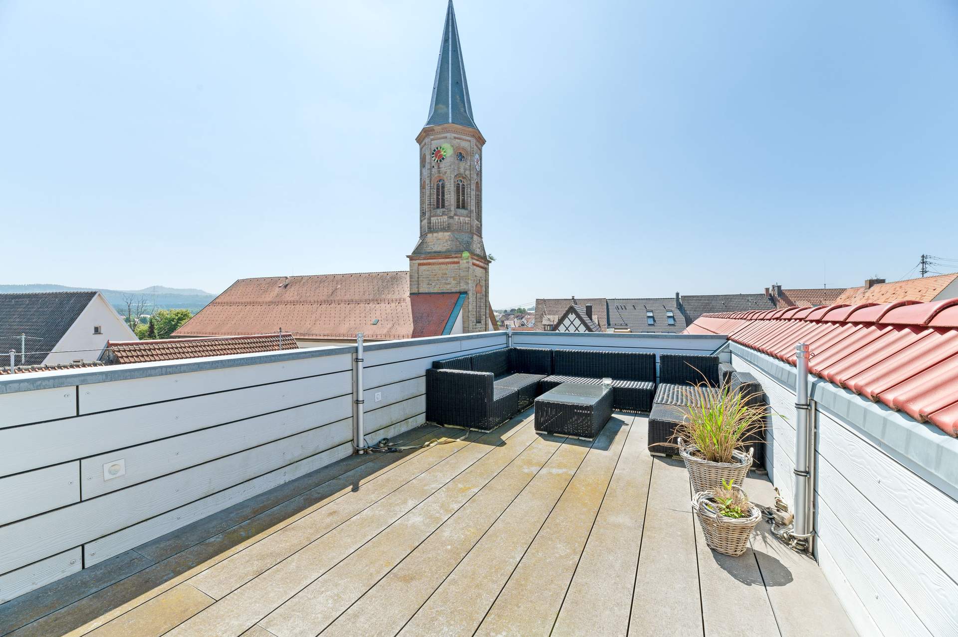 Luxus über den Dächern: 4,5-Zimmer-Dachgeschosswohnung mit 360°-Panoramablick in Schömberg! - Bild 16