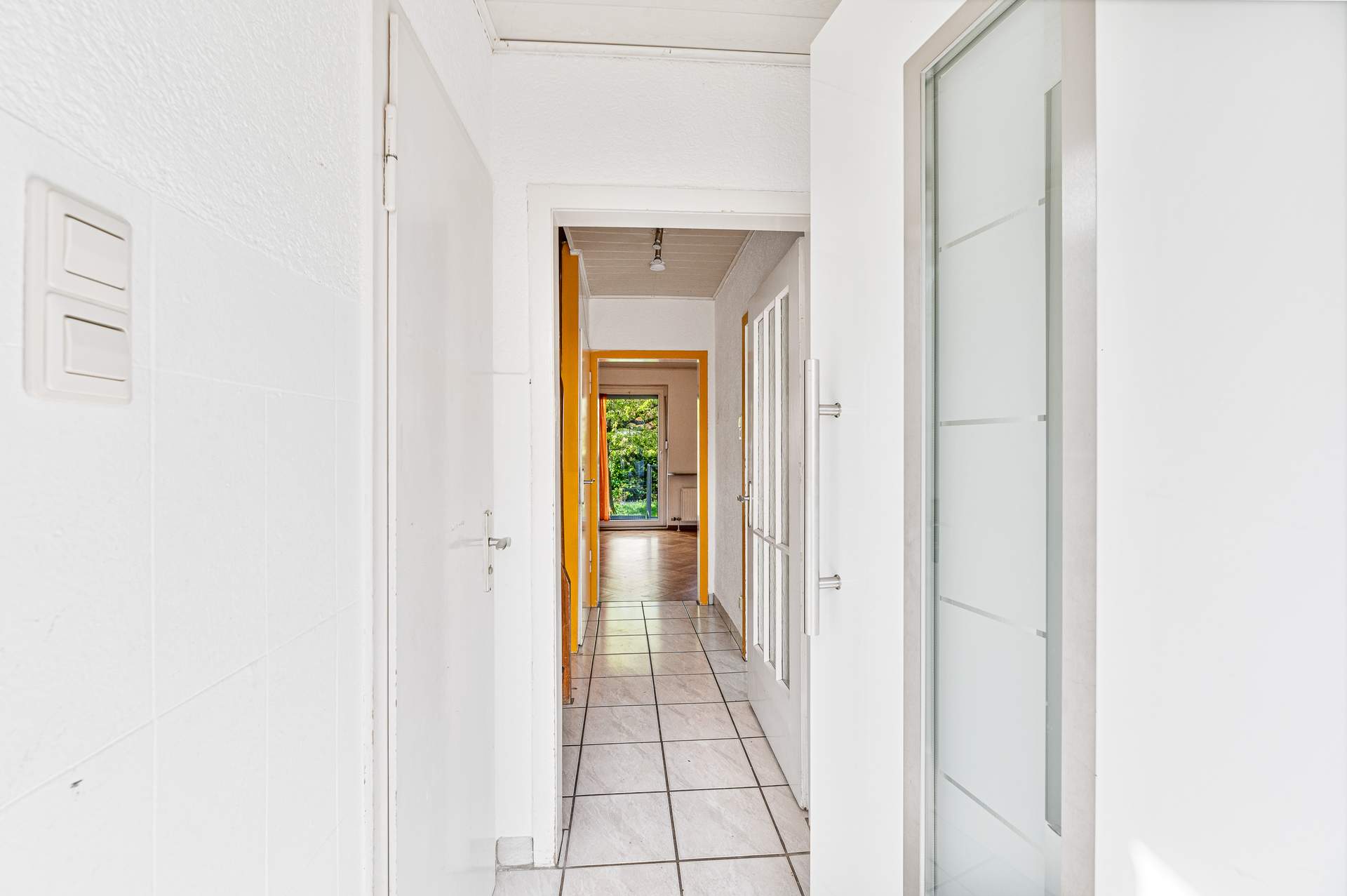 Kompakt, ruhig gelegen und mit Garage - Bild 5