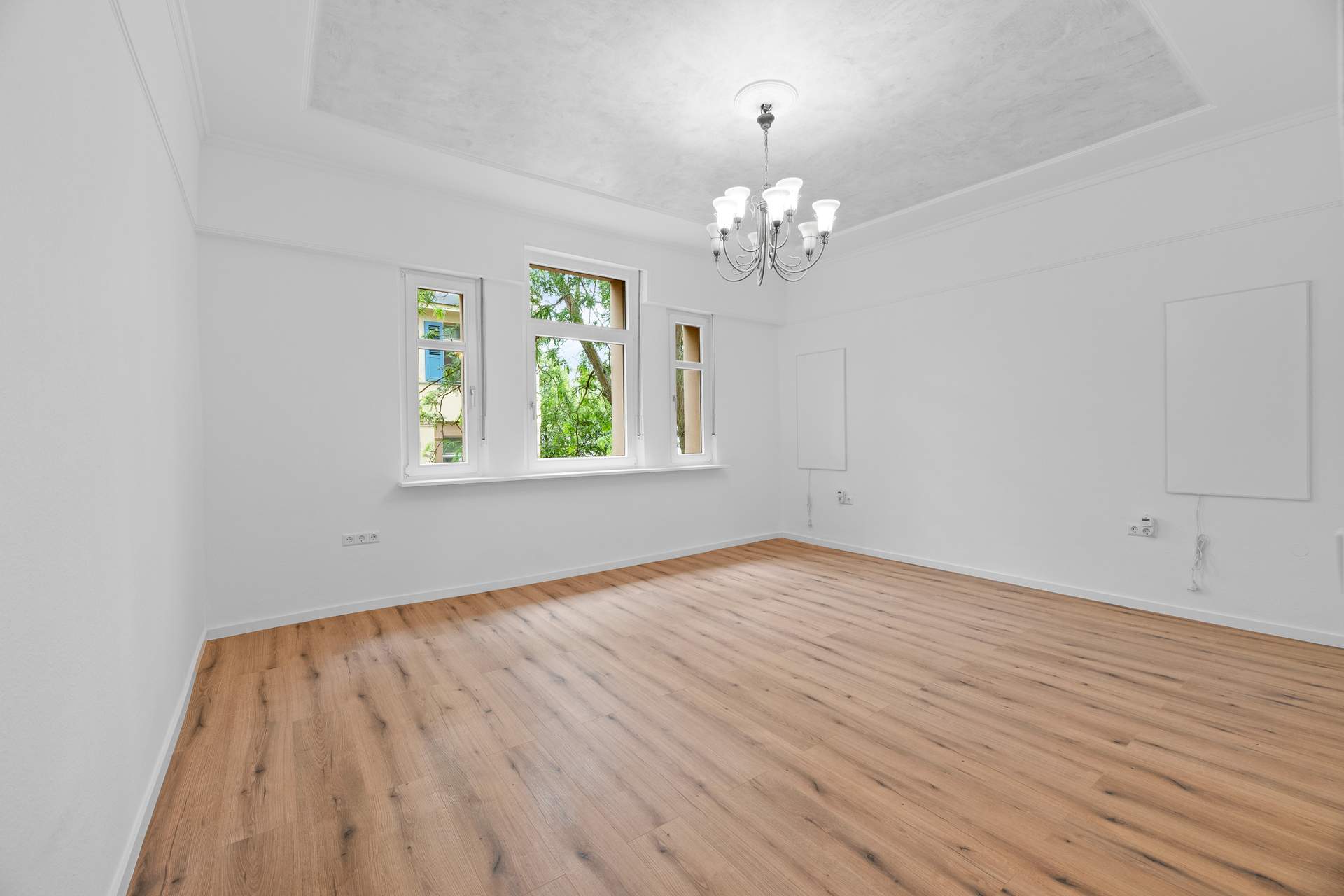 Charmante 2,5-Zimmer-Wohnung in stilvollem Denkmalhaus – frisch renoviert und sofort bezugsbereit! - Bild 7