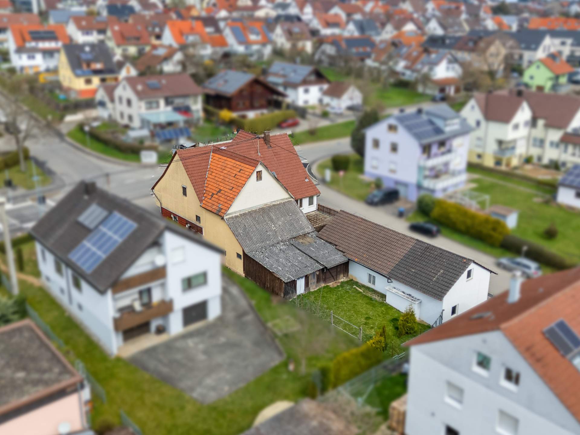 Grundstück mit Bauernhaus - Bild 6