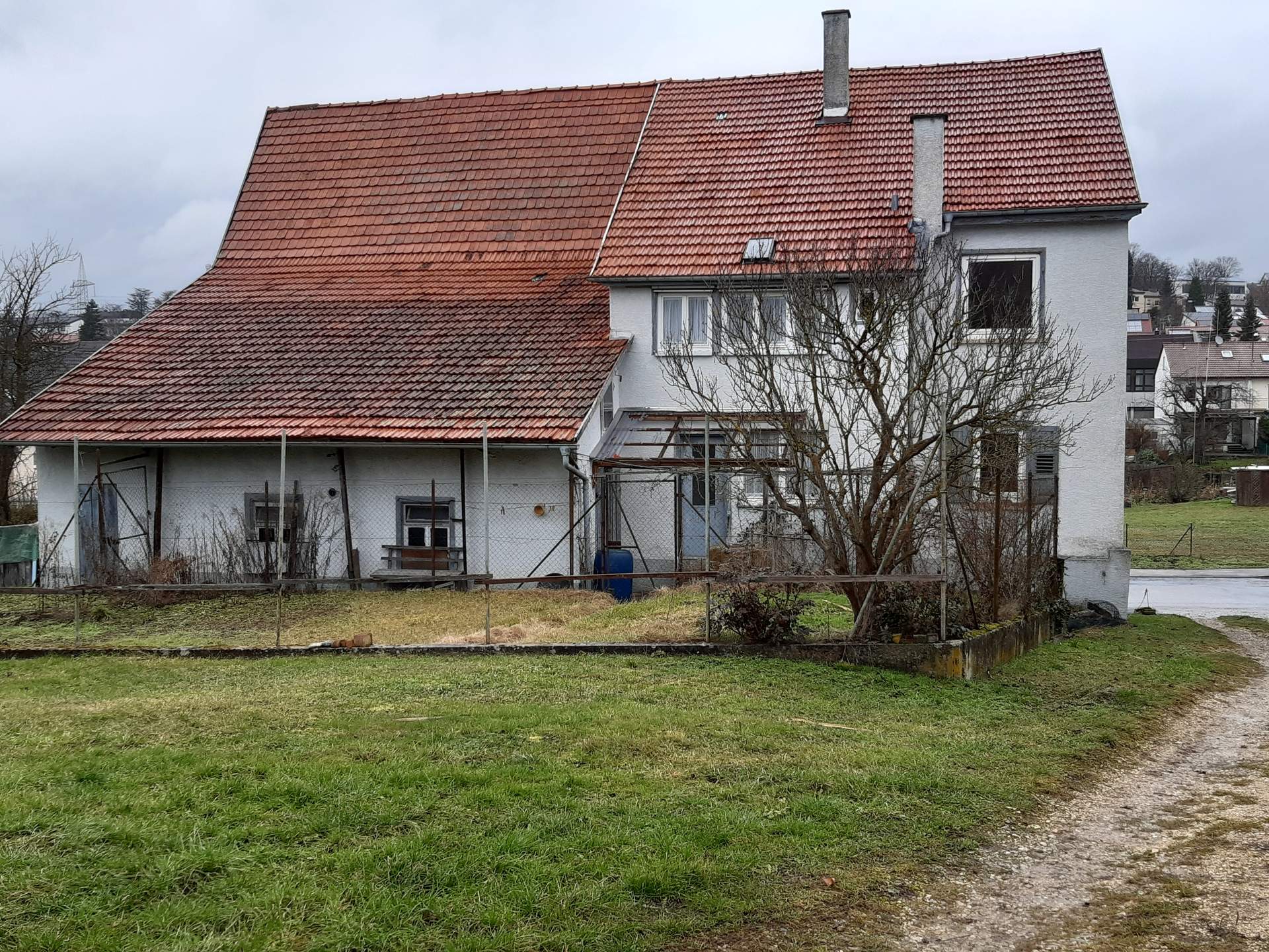 Grundstück mit Bauernhaus in Ortsrandlage - Bild 11