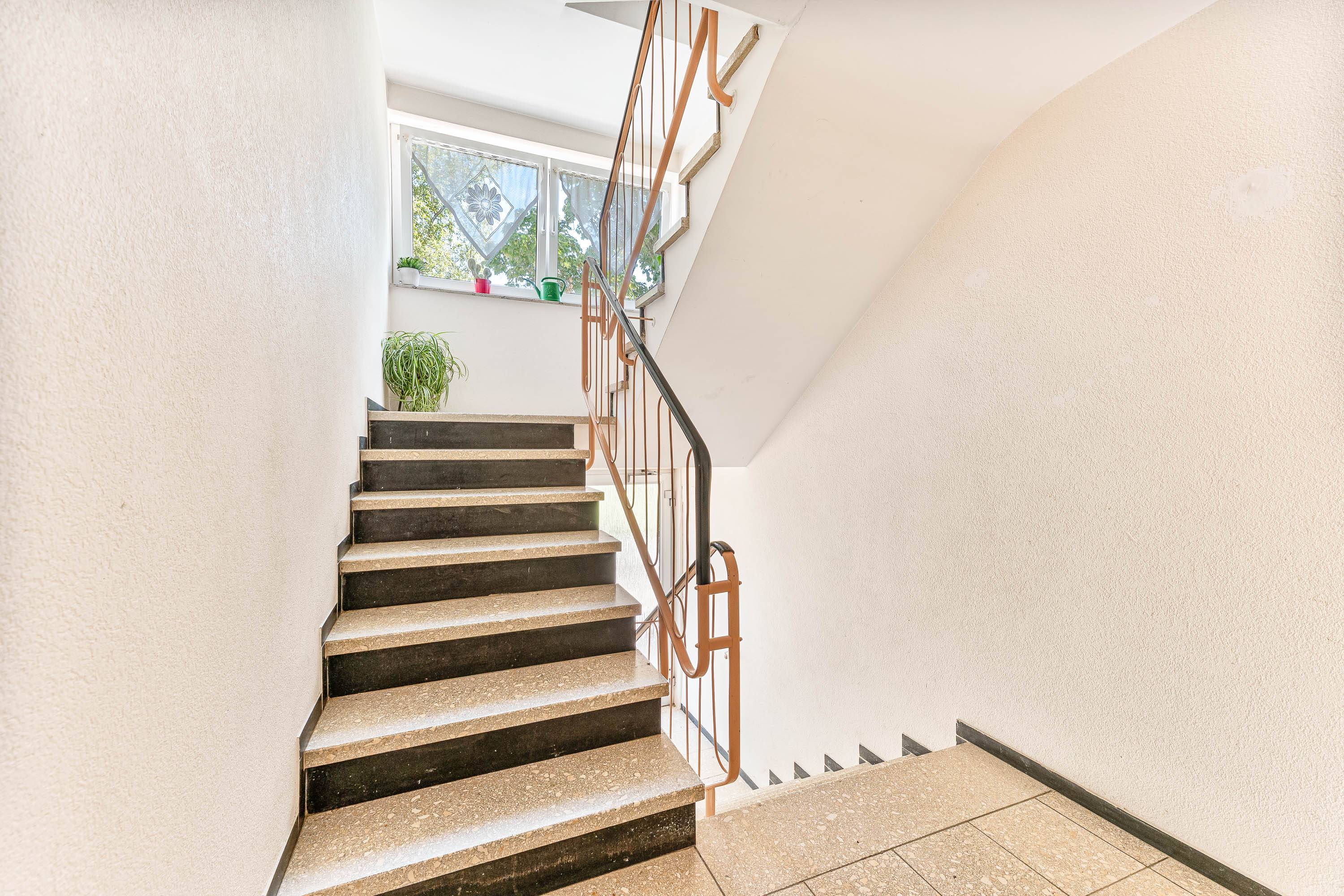 Großzügige 3-Zimmer-Wohnung mit Balkon im Hochparterre – sofort verfügbar! in Metzingen